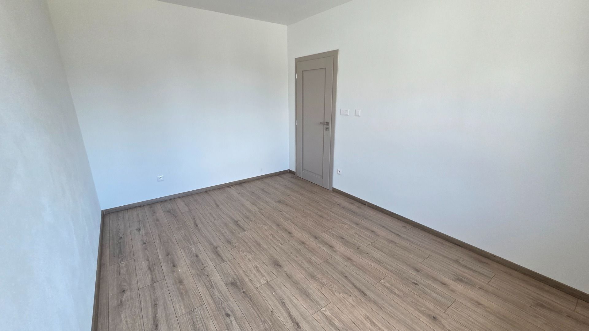 Bungalov v centre obce Cabaj v štandarde, Wágnerova ulica, Dom č.2