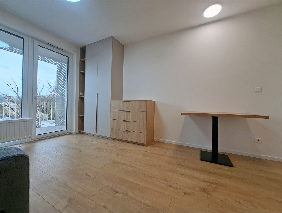 PRENÁJOM – V novostavbe AGÁTY 1 izbový byt s parkovacím státím v BA