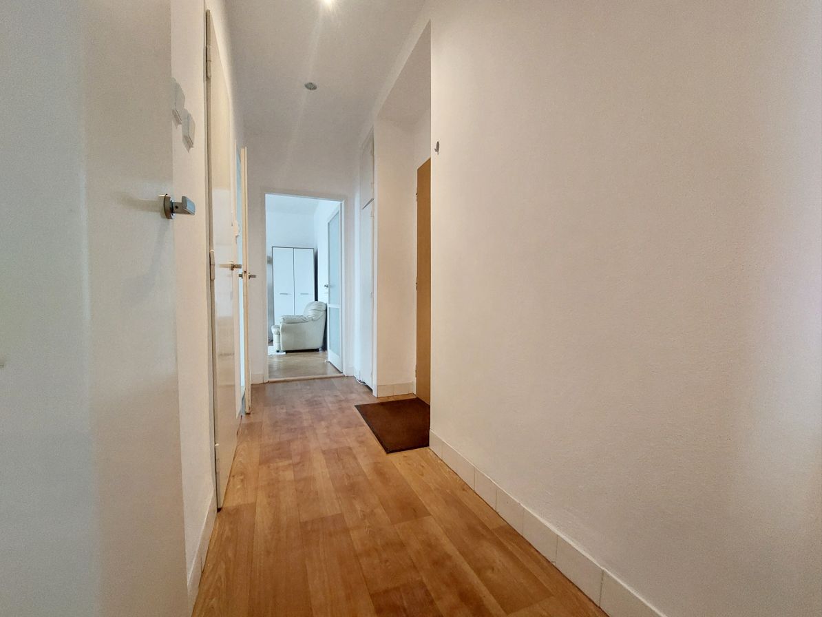 V tehlovom bytovom dome 2 izbový byt na ulici Trebišovská v Bratislave
