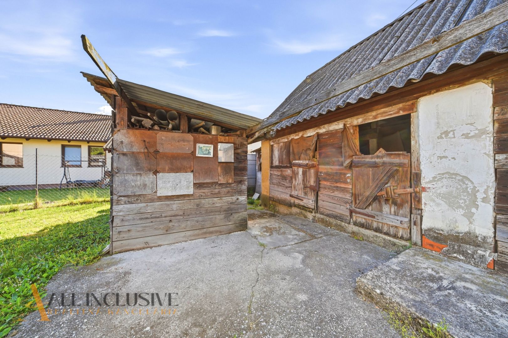 External property image