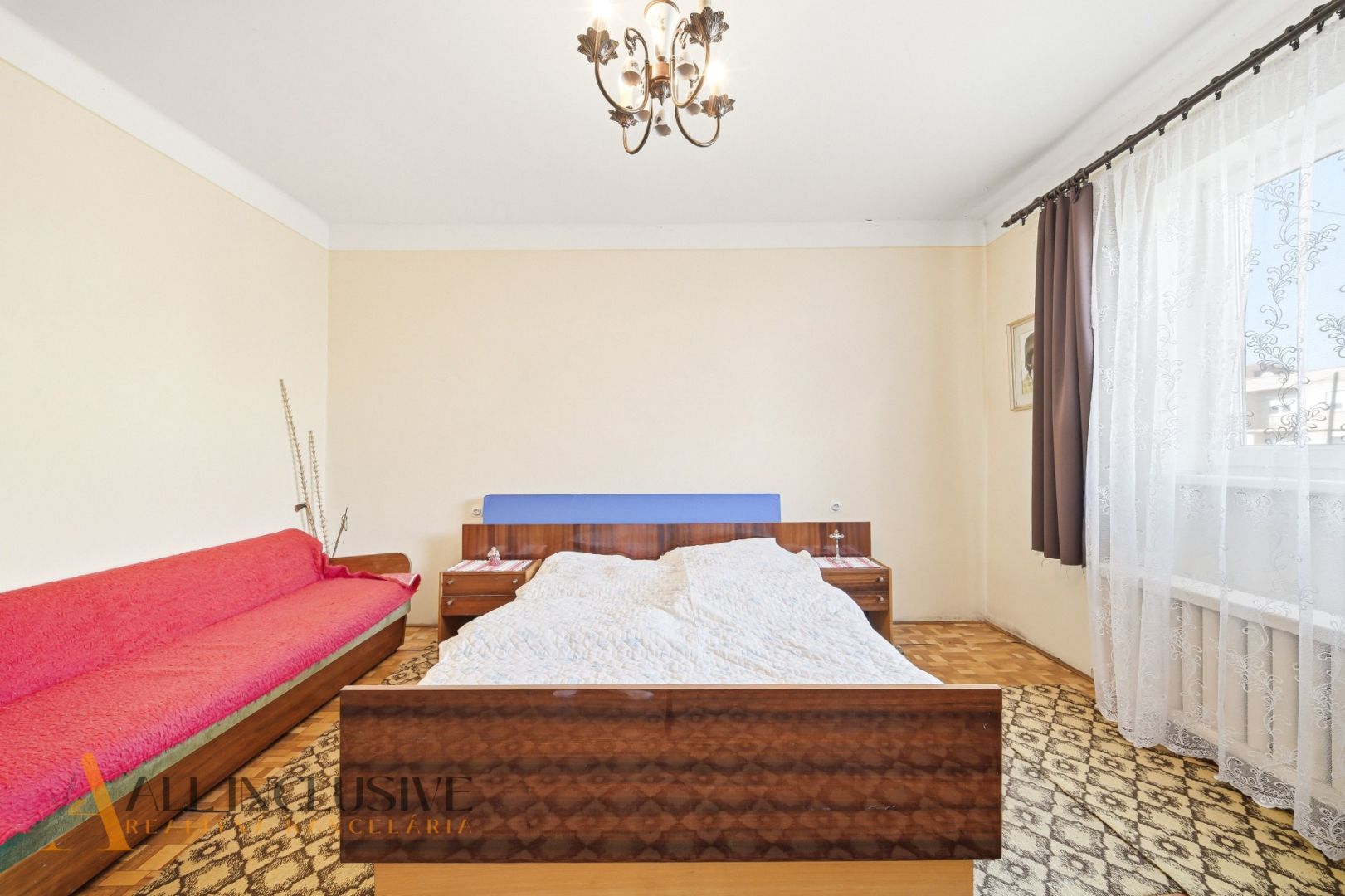 External property image