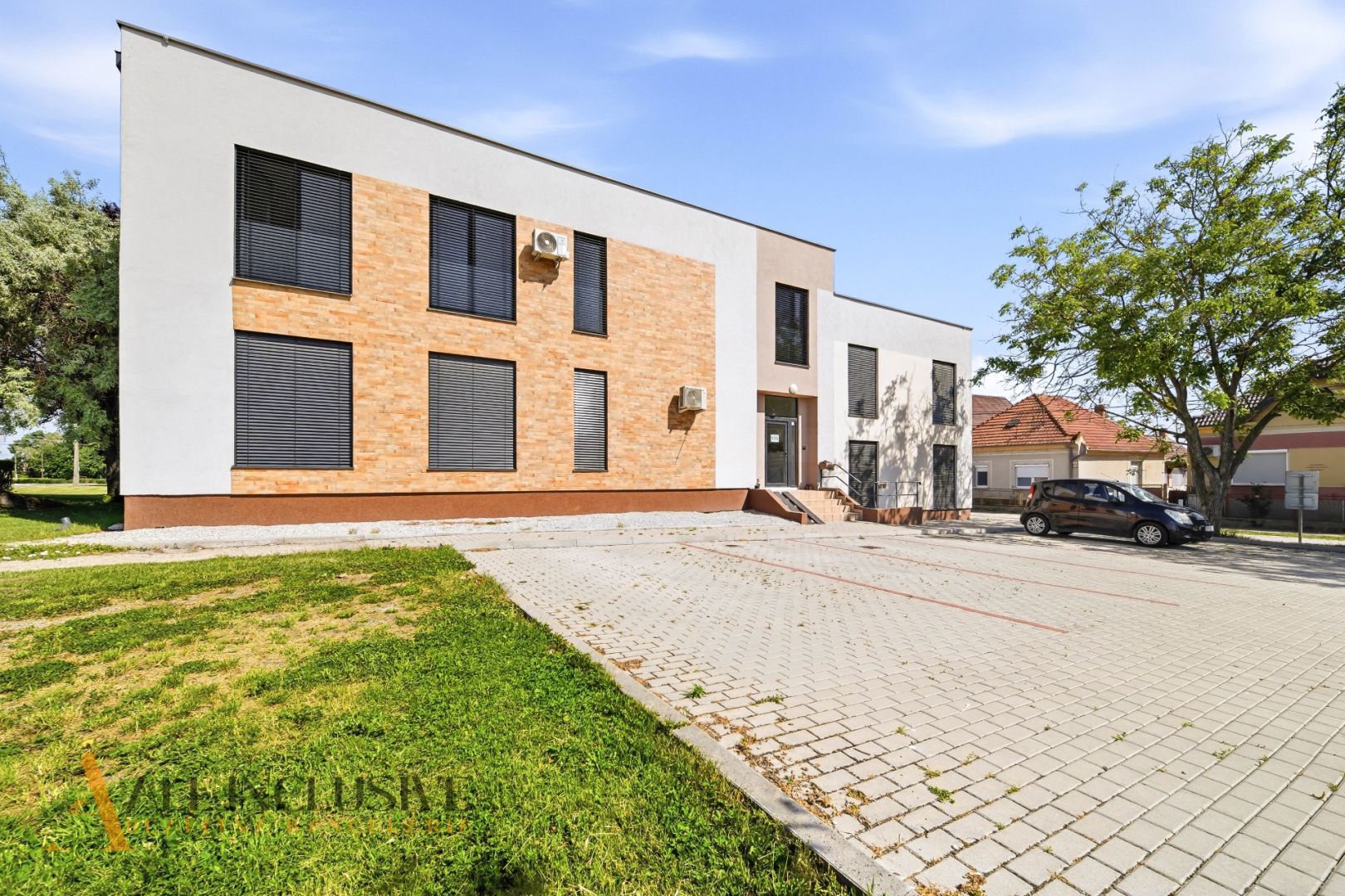 External property image