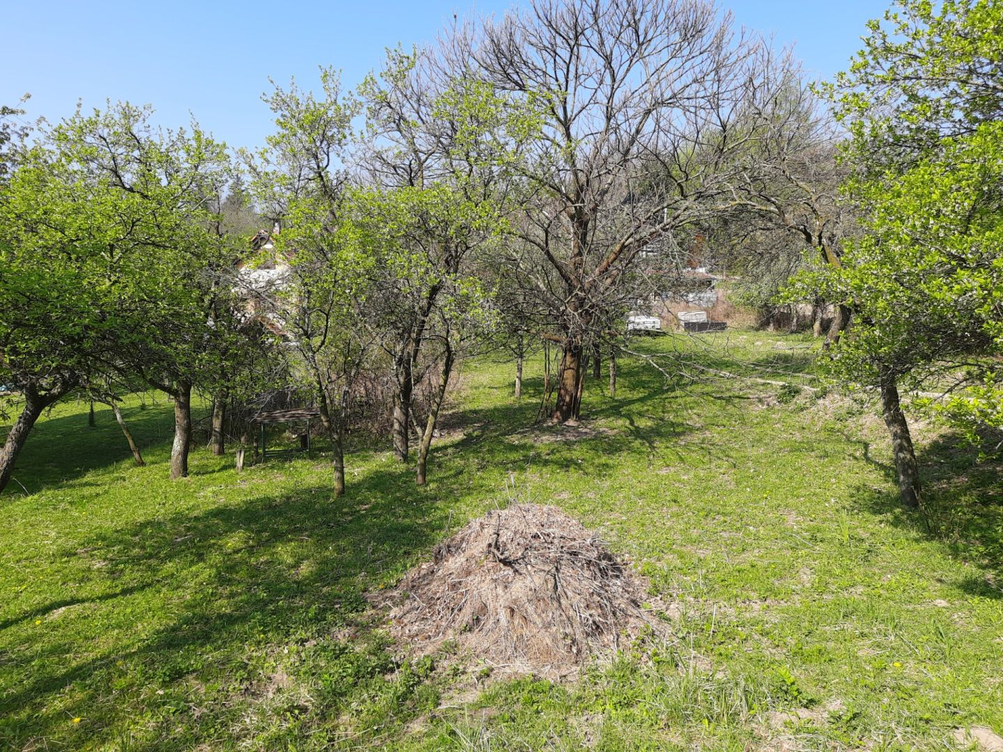 Rekreačný pozemok s chatkou a panoram. výhľadom – Stupava, Vrchná hora