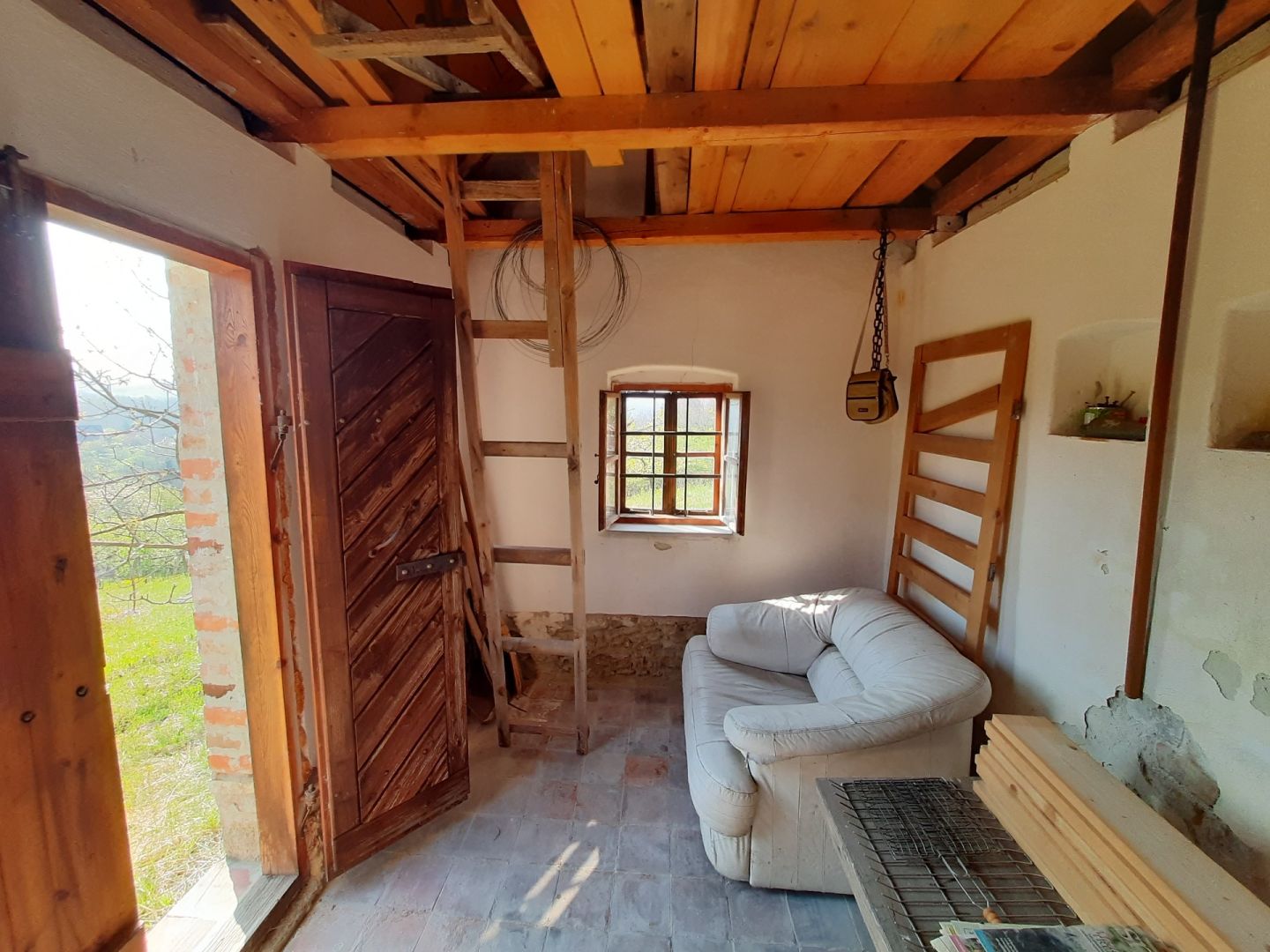 Rekreačný pozemok s chatkou a panoram. výhľadom – Stupava, Vrchná hora