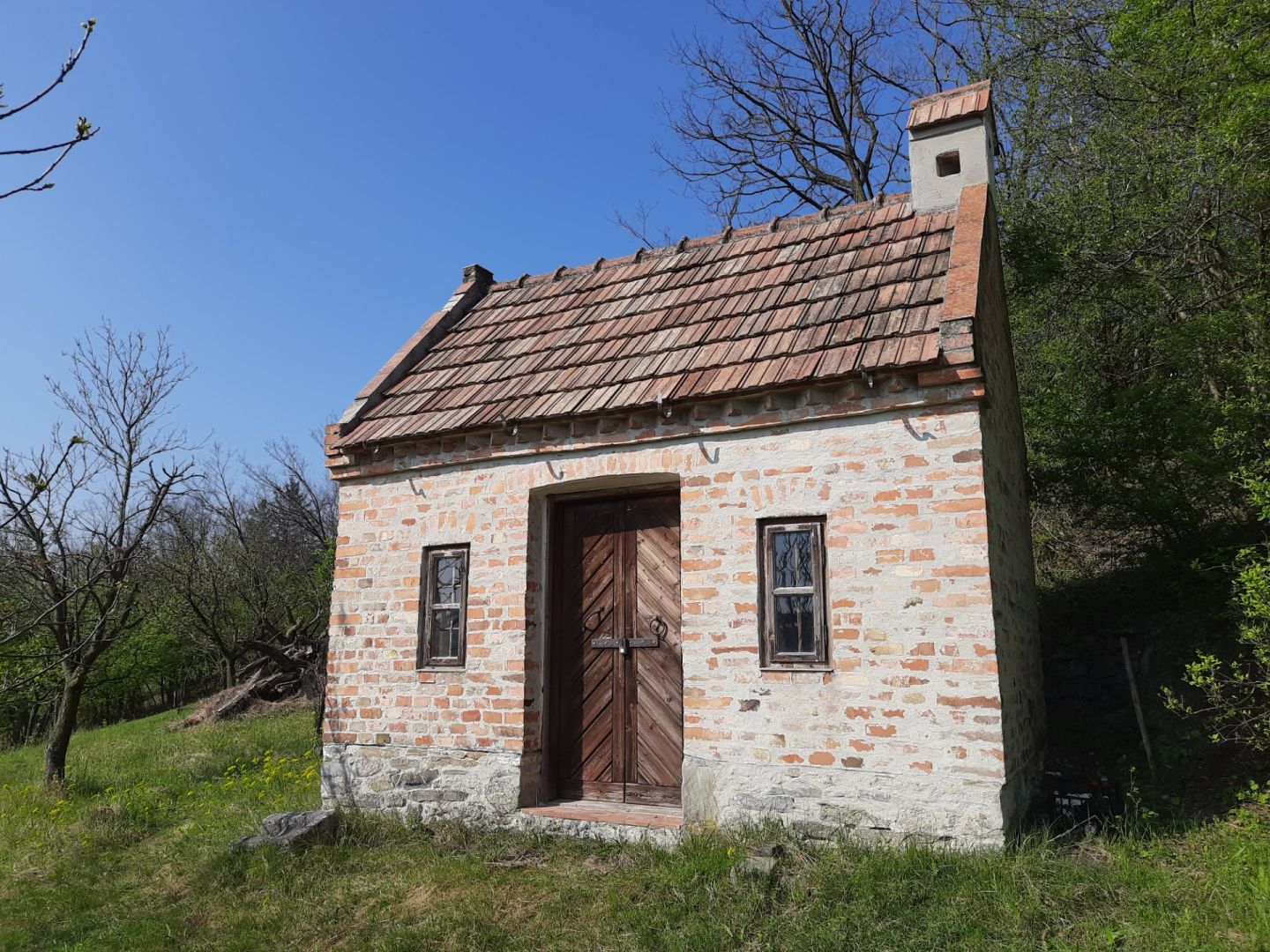 Rekreačný pozemok s chatkou a panoram. výhľadom – Stupava, Vrchná hora