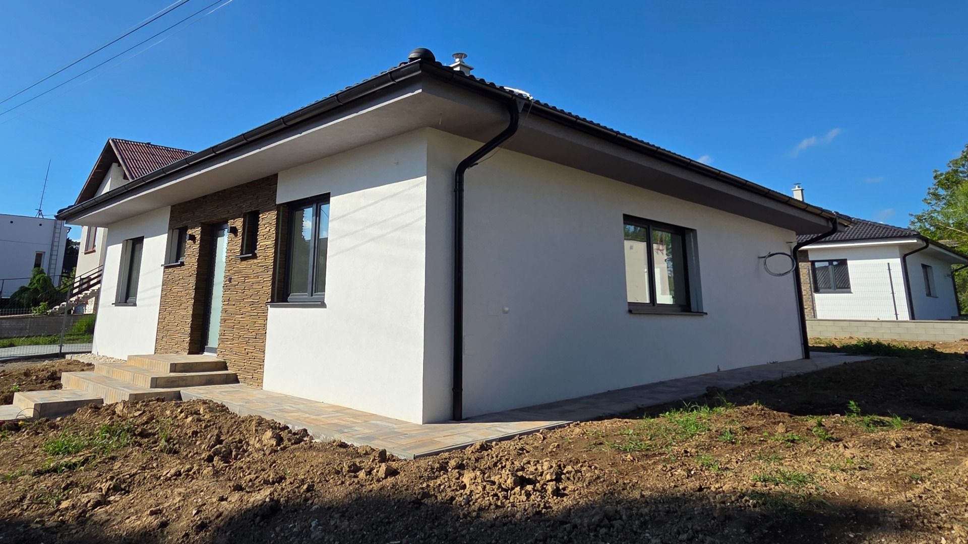 Bungalov v centre obce Cabaj Čápor, Wágnerova ulica, Dom č.1