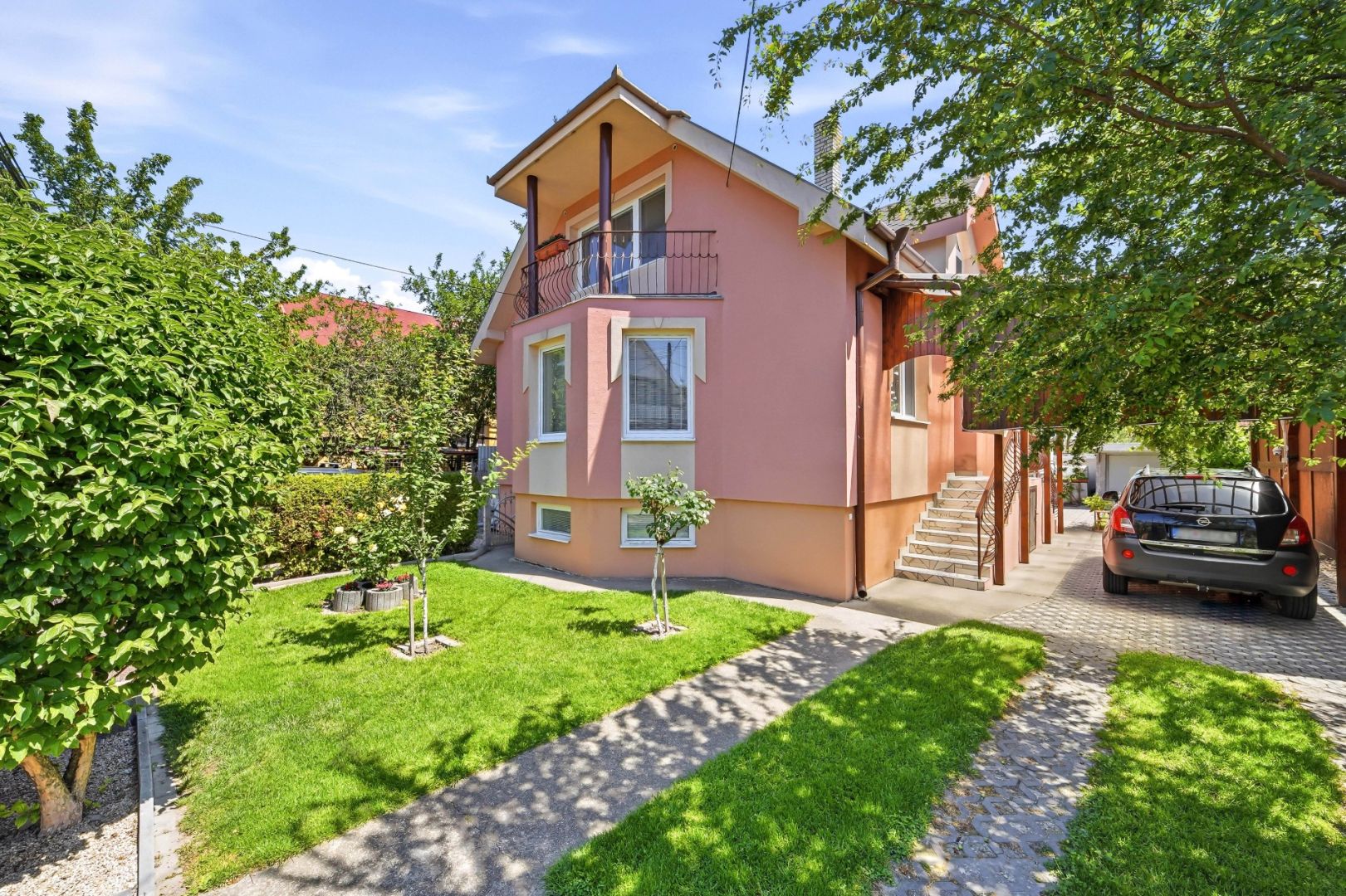 External property image