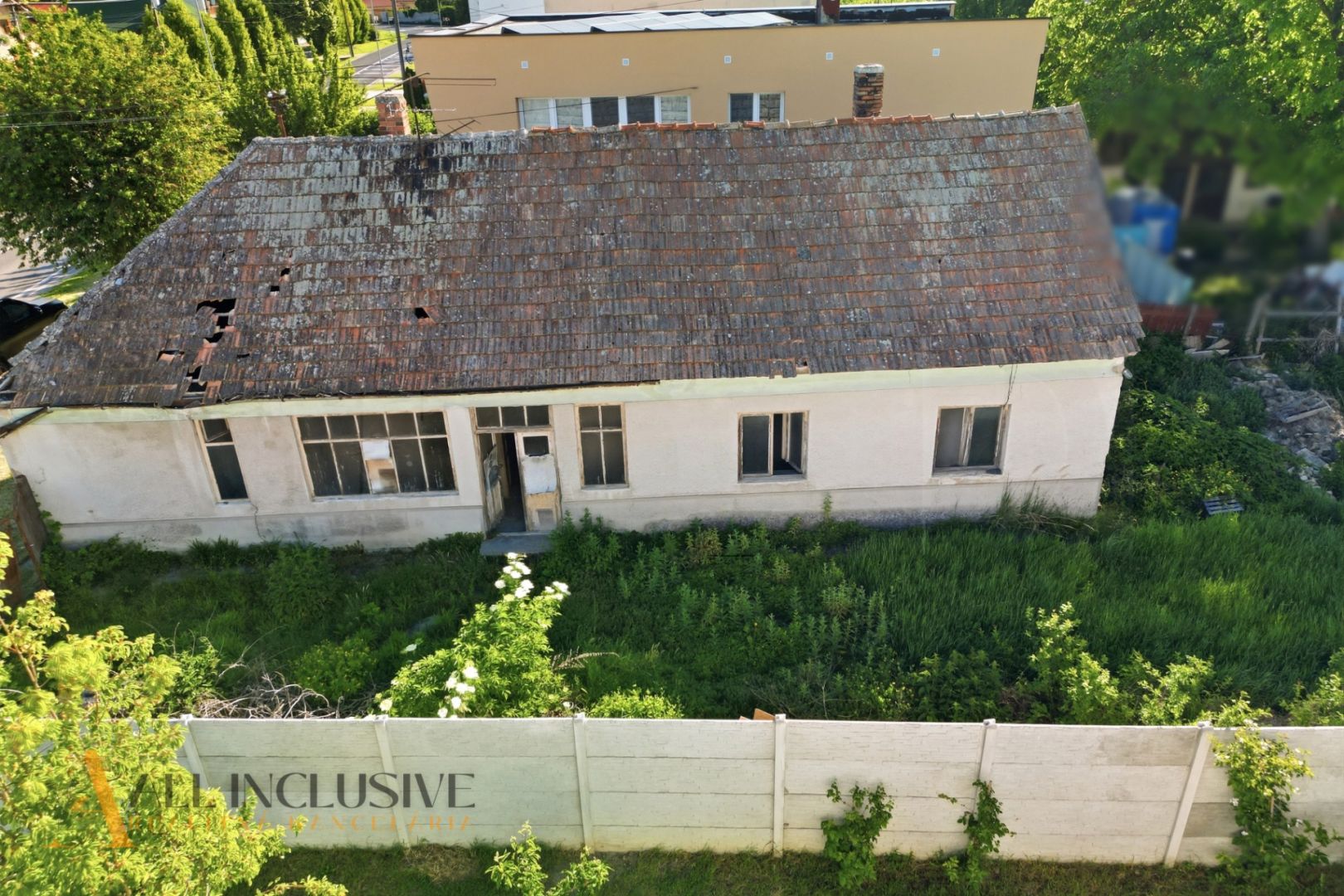 External property image