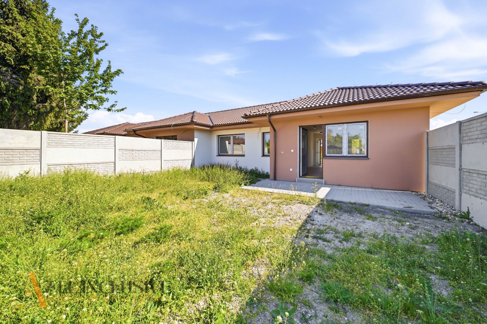 External property image