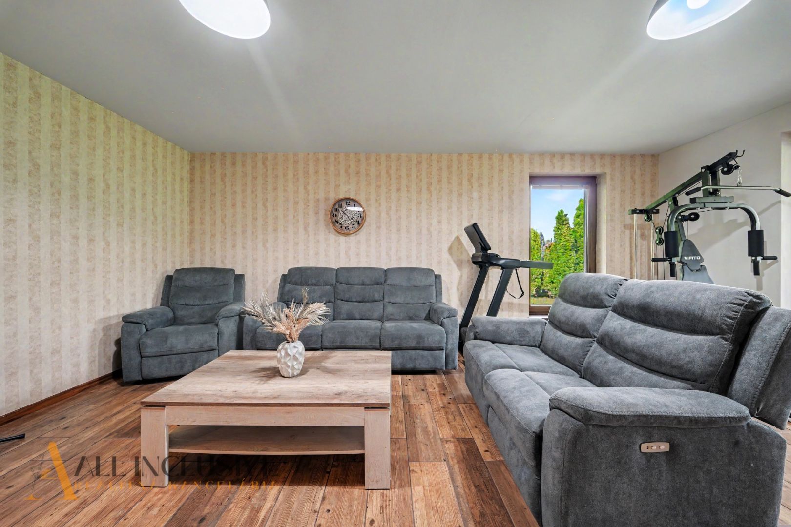 External property image