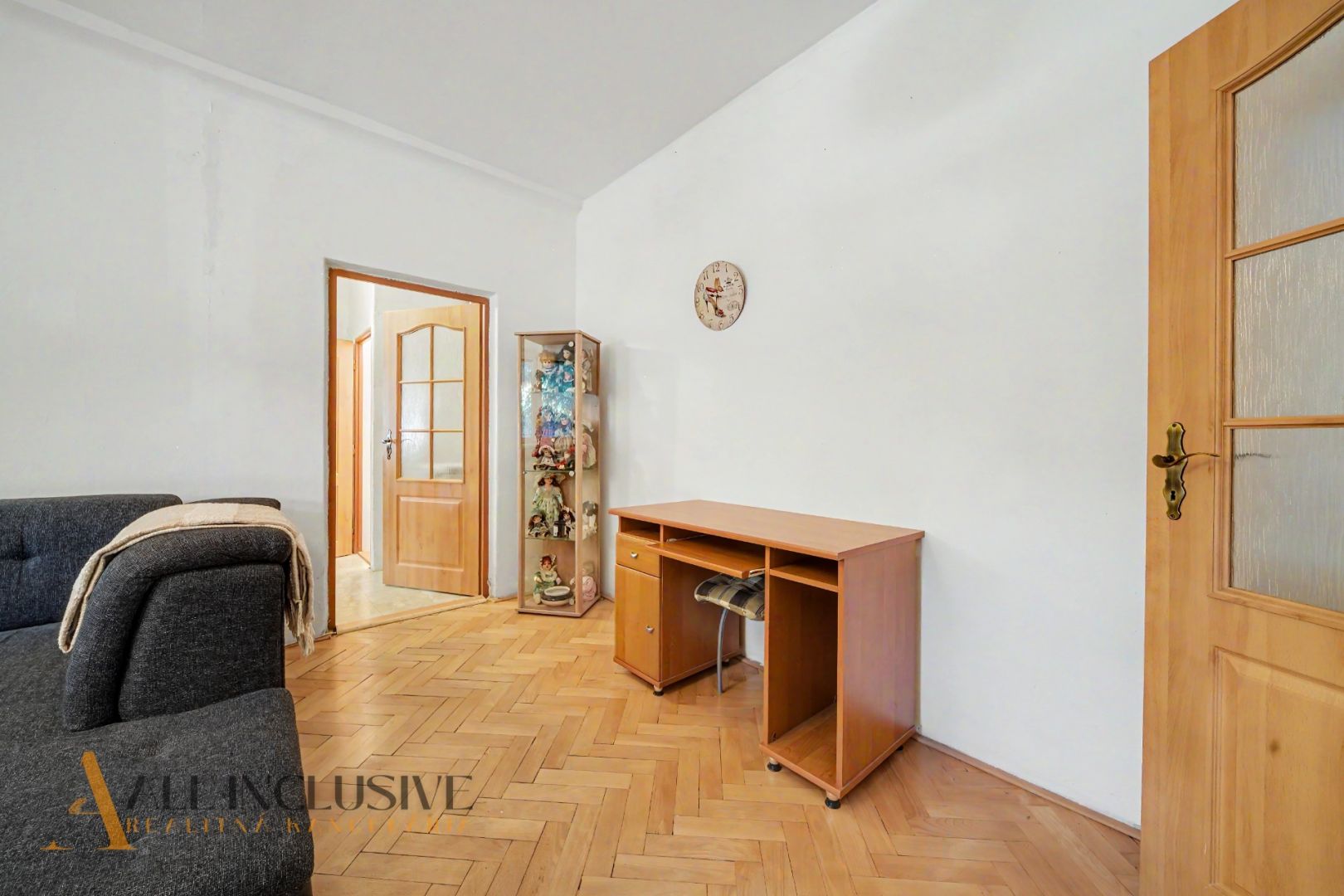 External property image