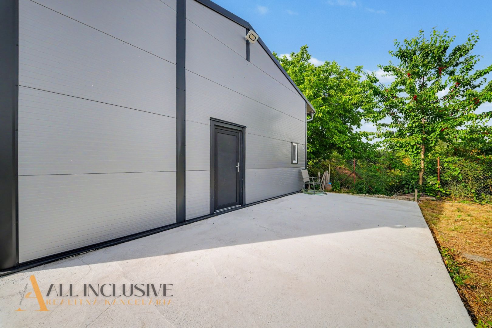 External property image
