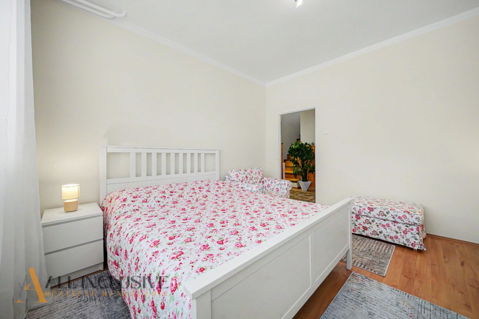 External property image