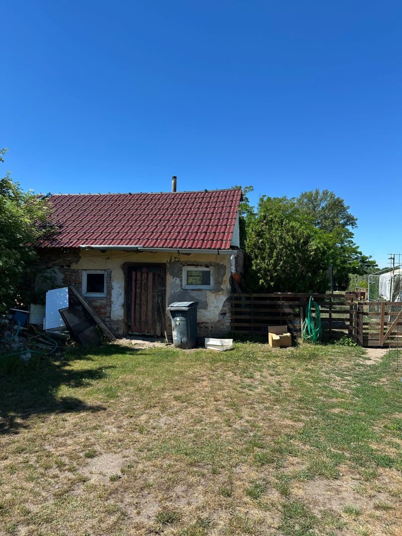 External property image