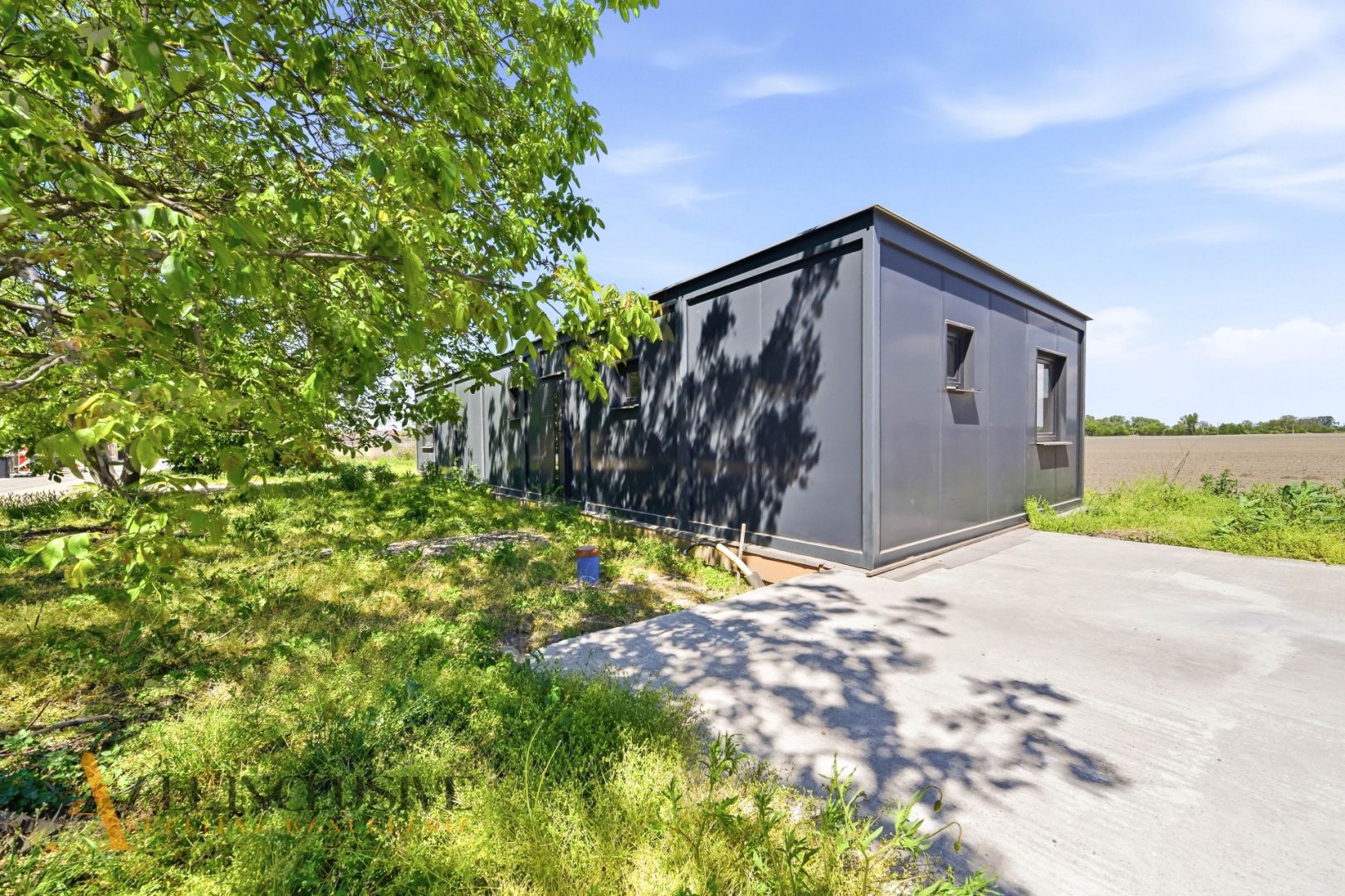 External property image