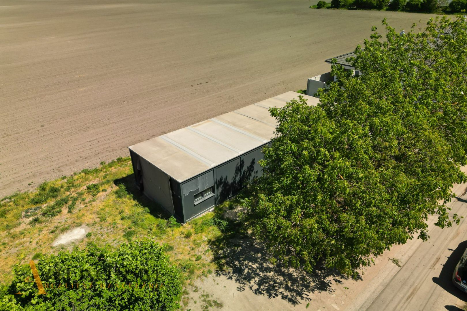 External property image