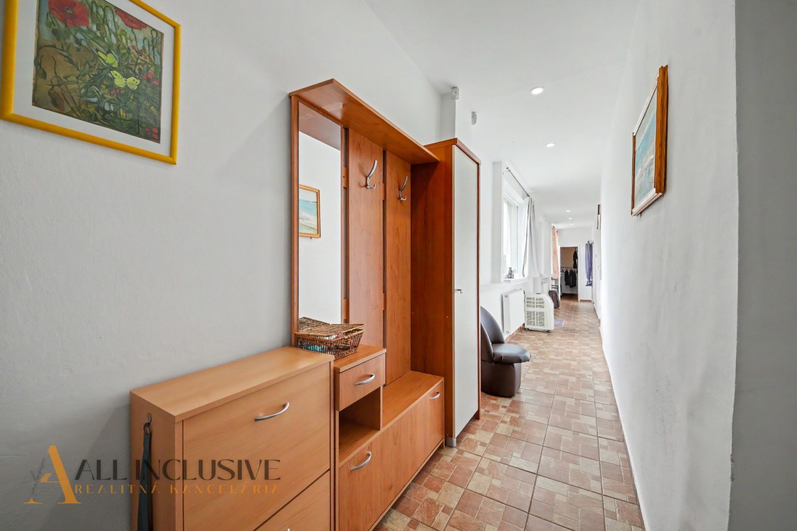 External property image