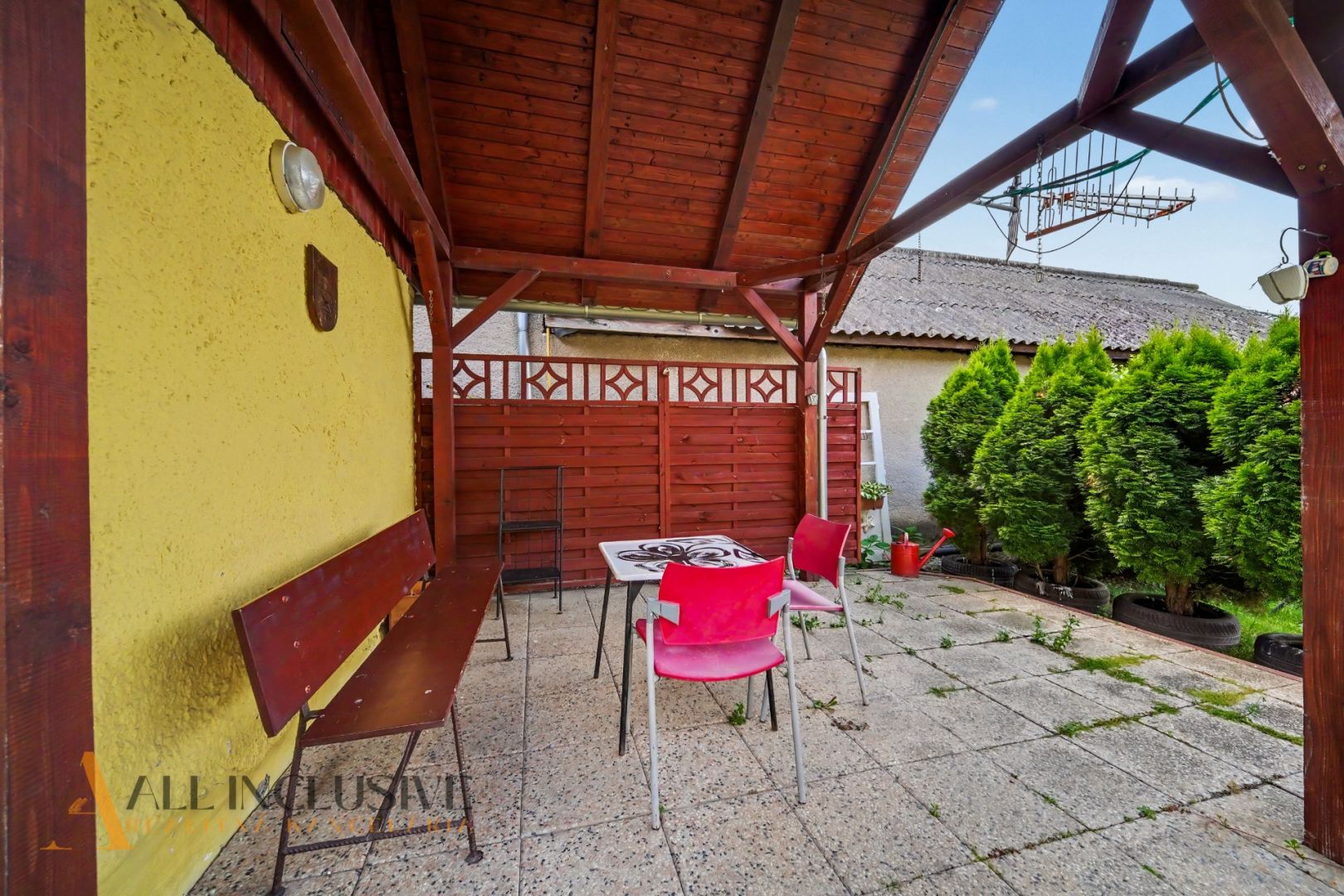 External property image
