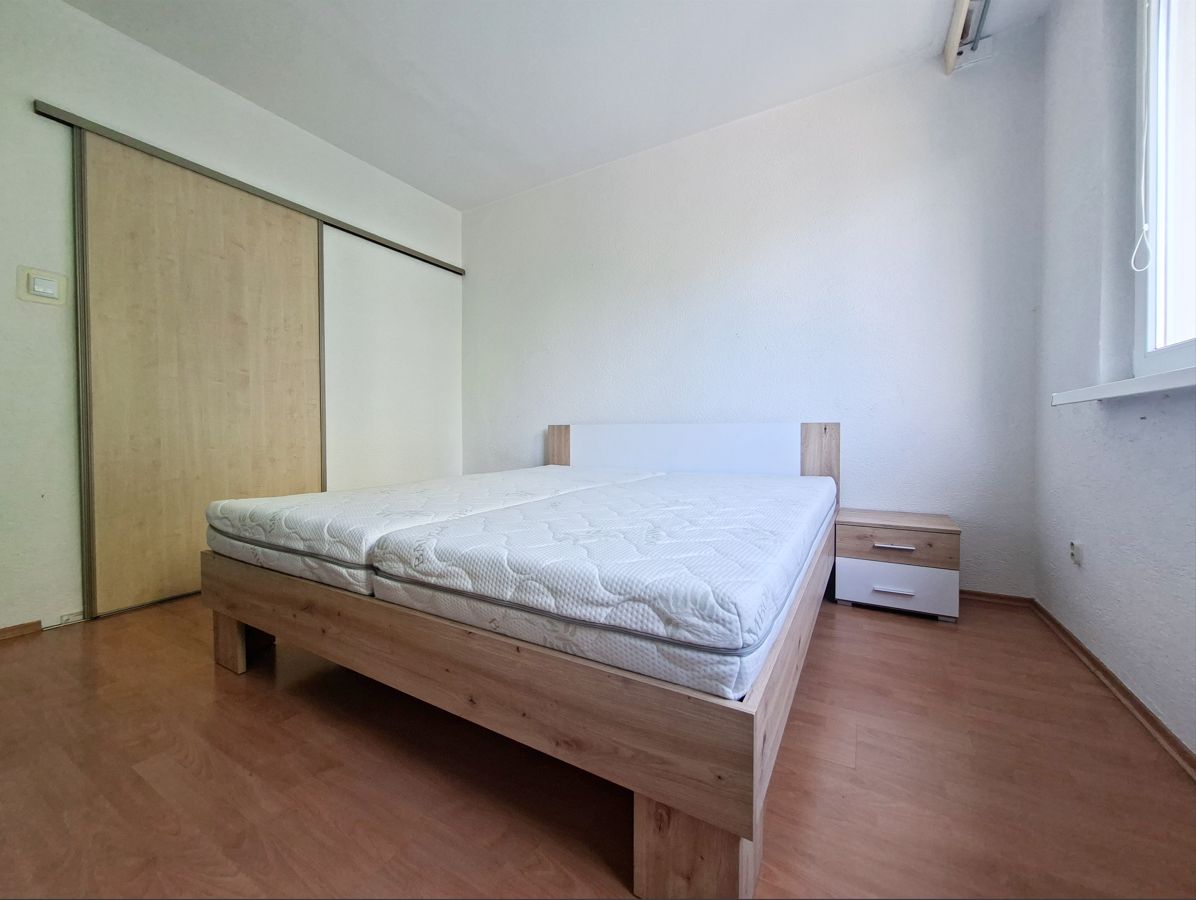 V pôvodnom stave 2 izbový byt na Mamateyovej ul. v Bratislave