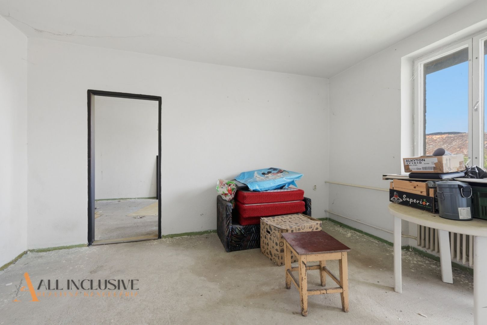 External property image