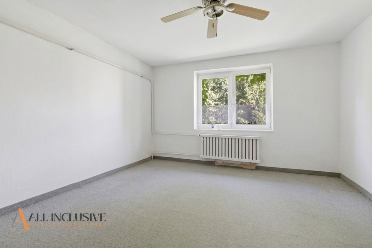 External property image