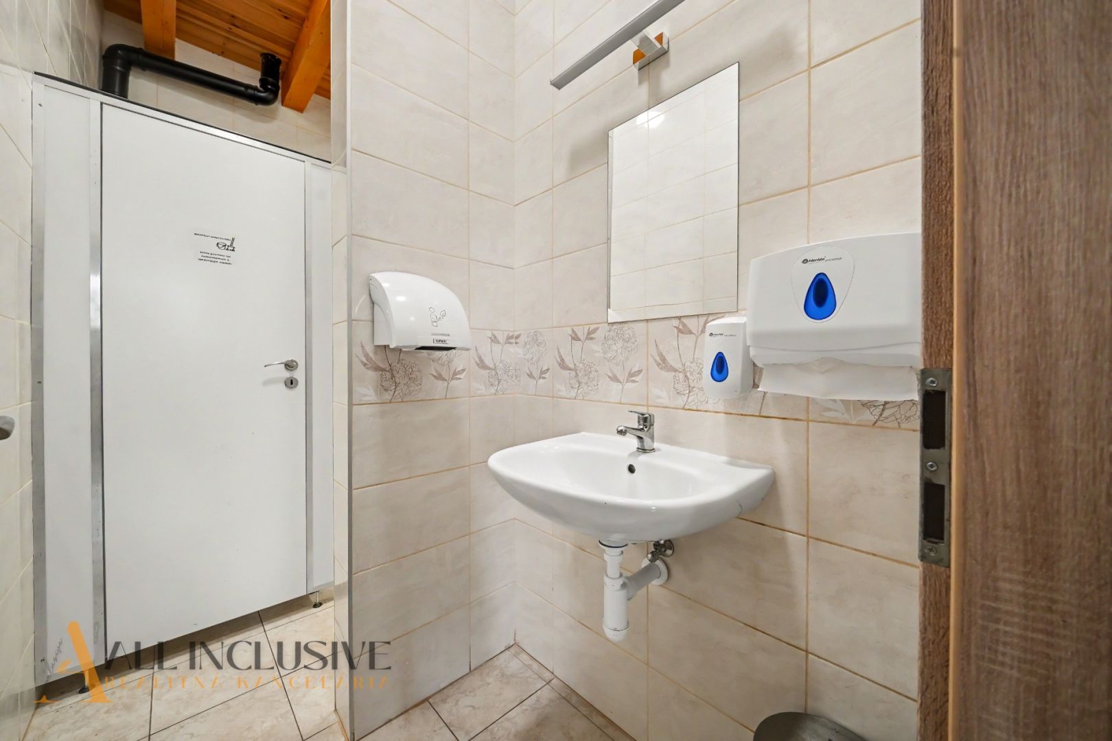External property image