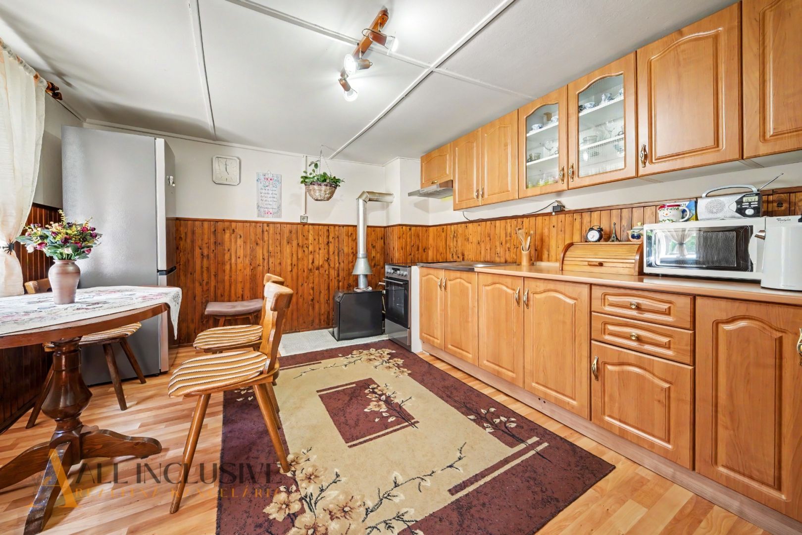 External property image
