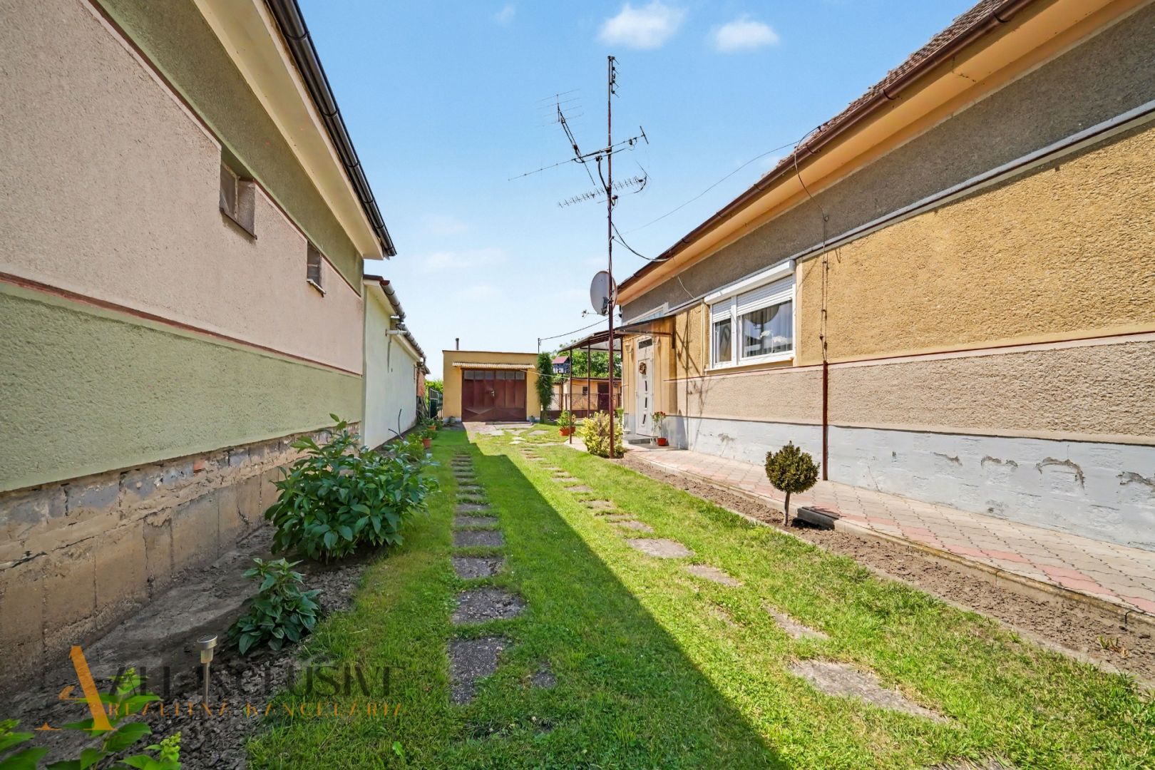 External property image