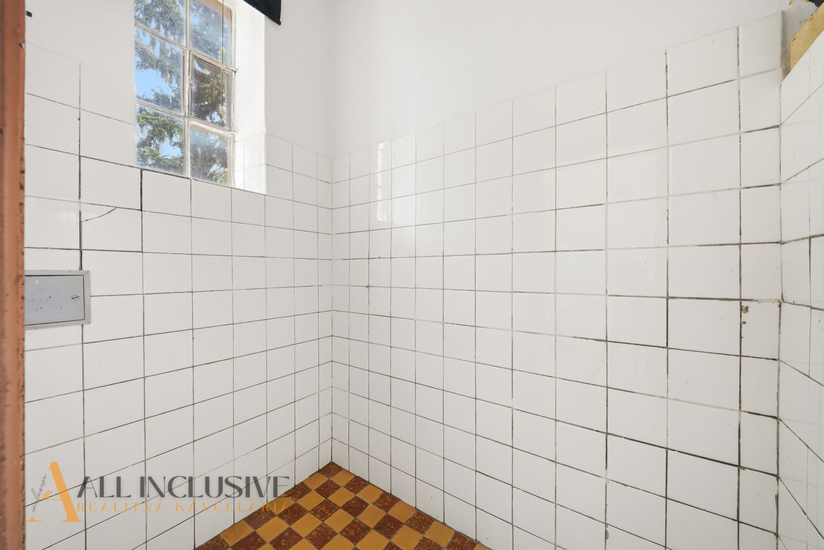 External property image