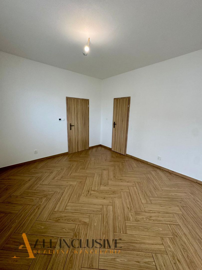 External property image