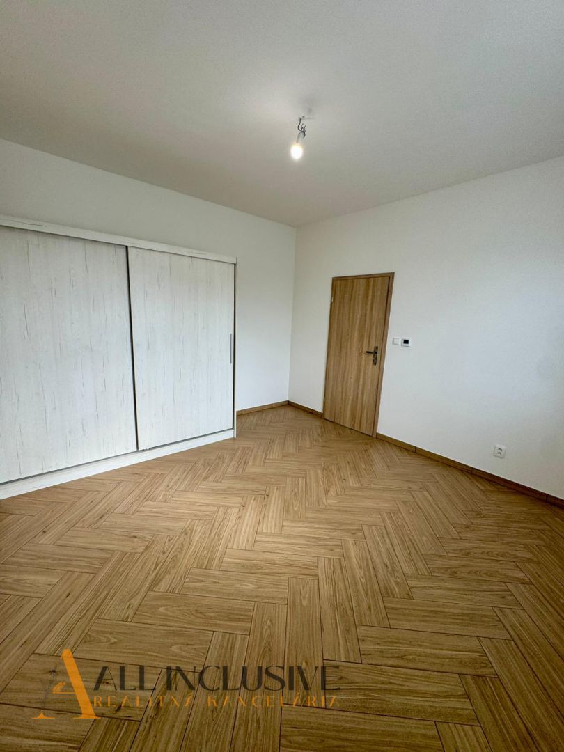 External property image
