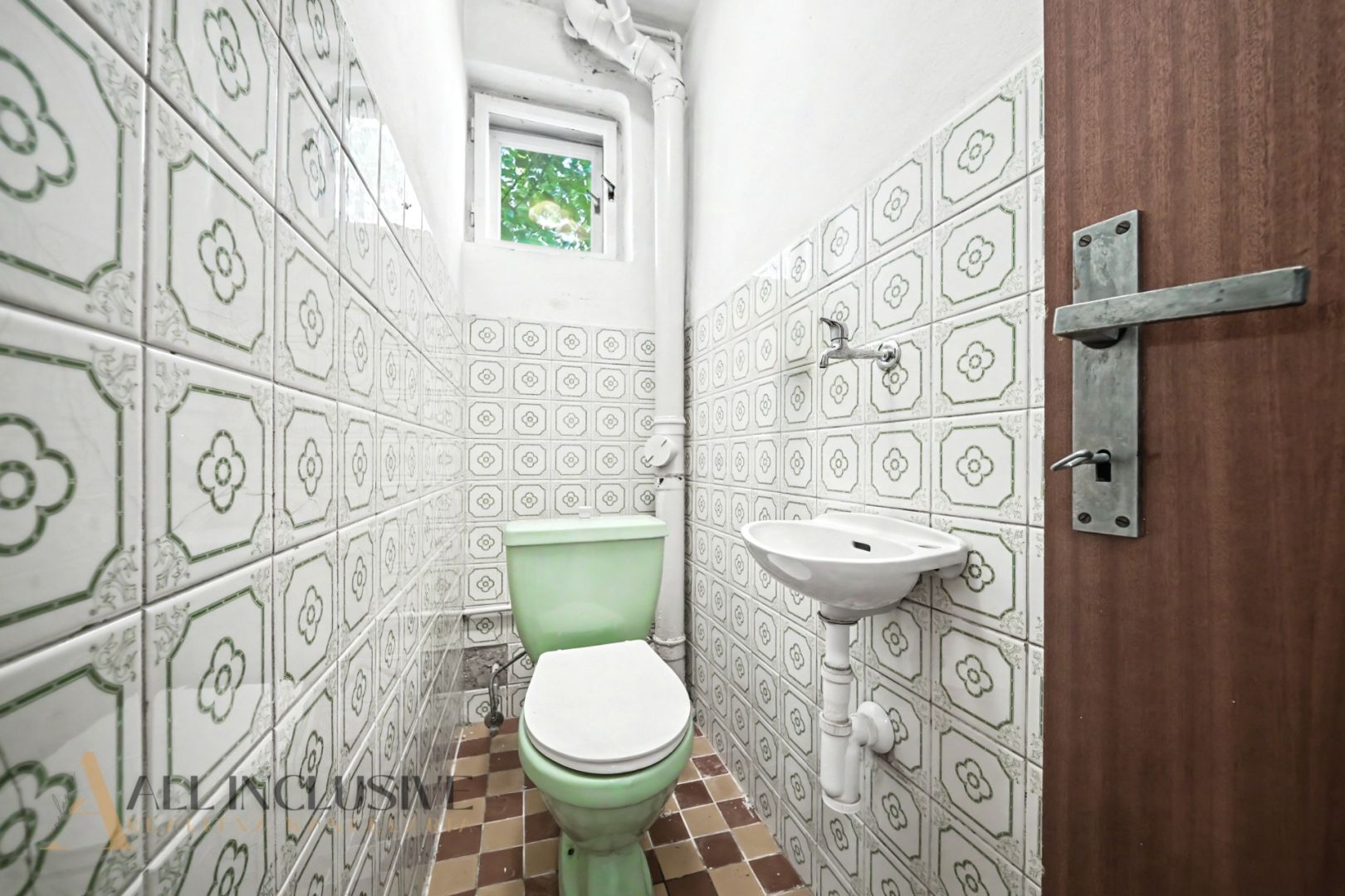 External property image