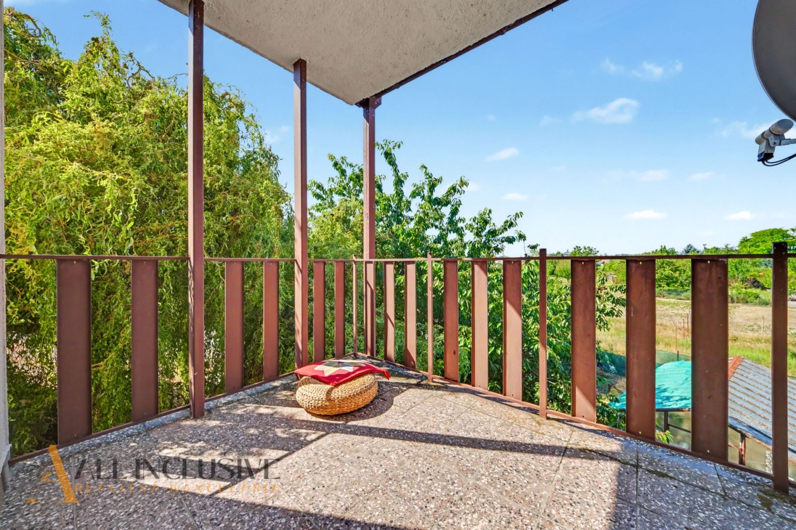External property image