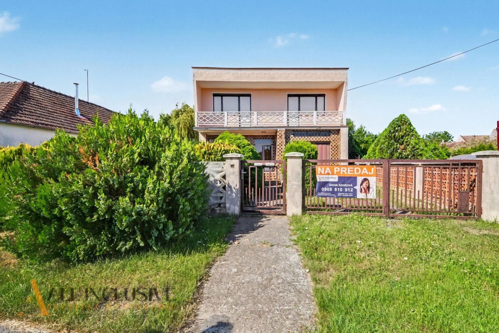 External property image
