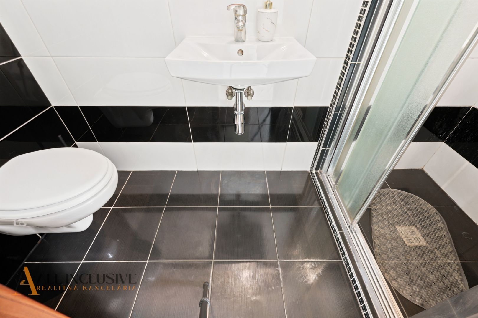 External property image