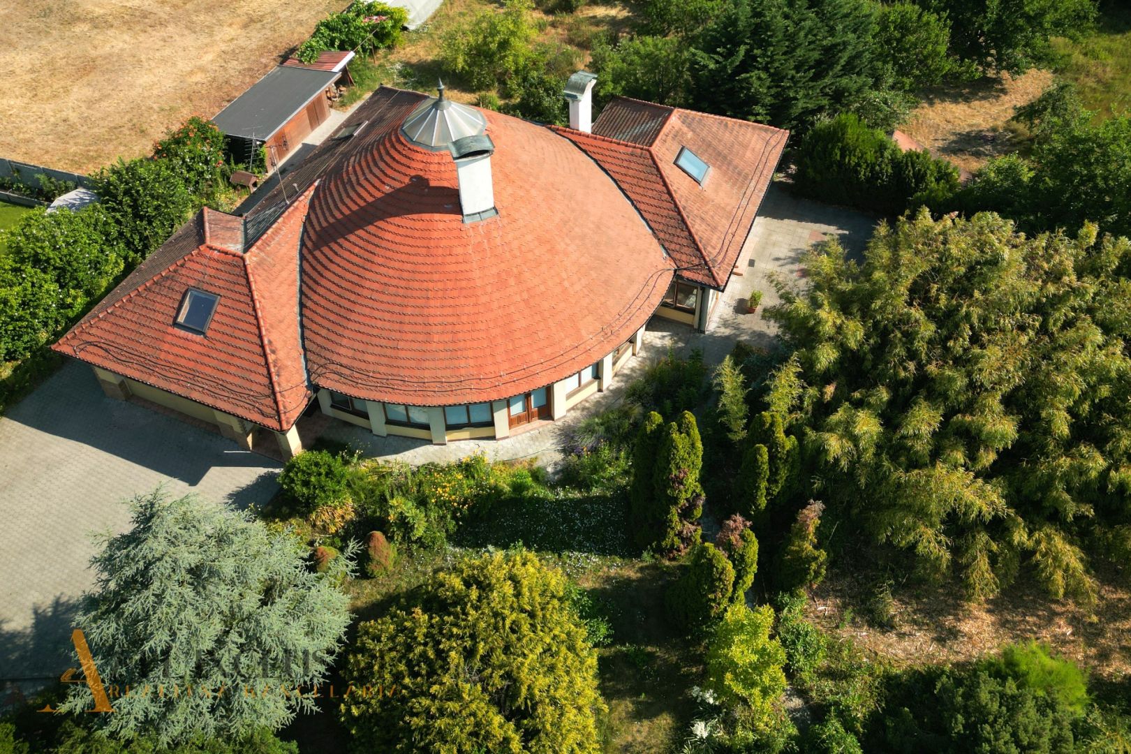 External property image