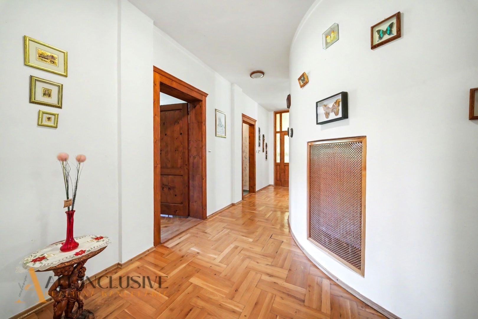 External property image
