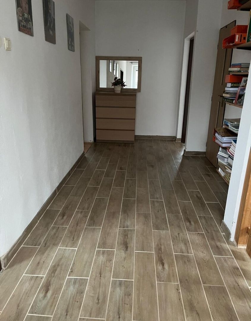 Rodinný dom v Štitároch s výhľadom a pod lesom