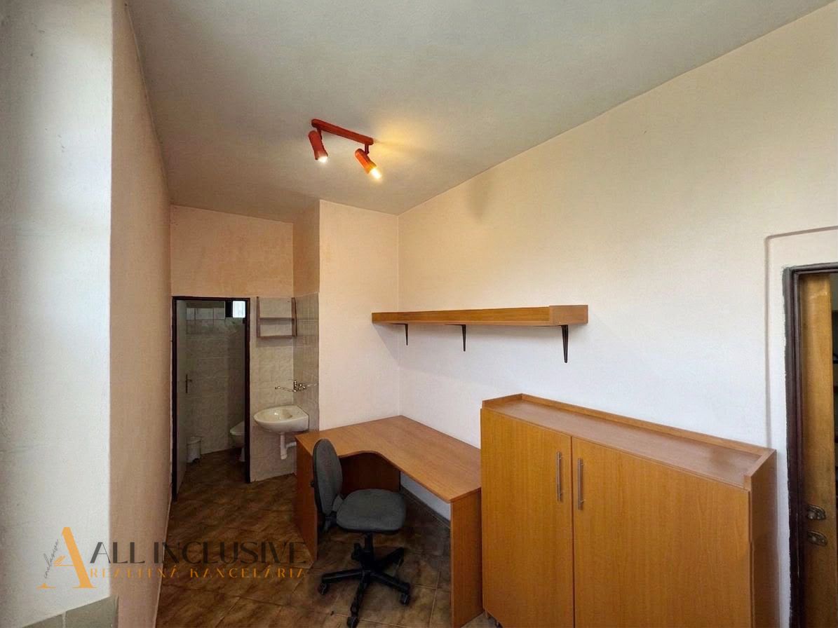 External property image