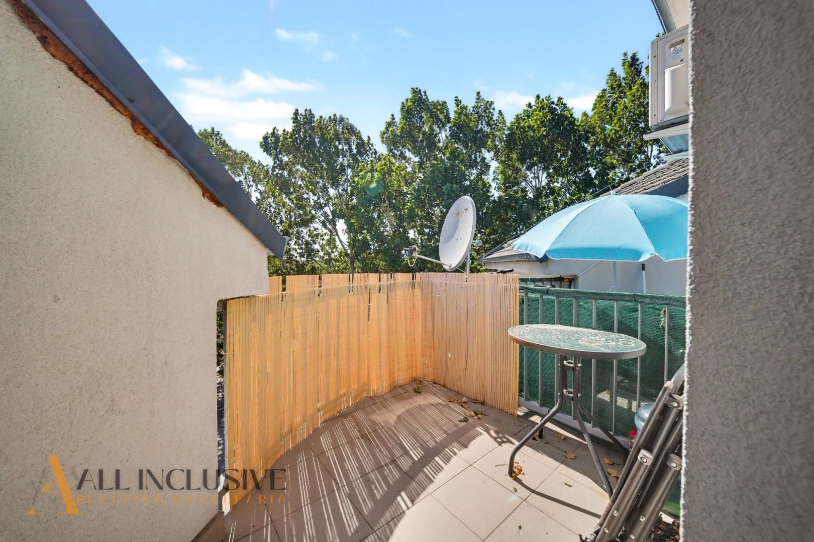 External property image