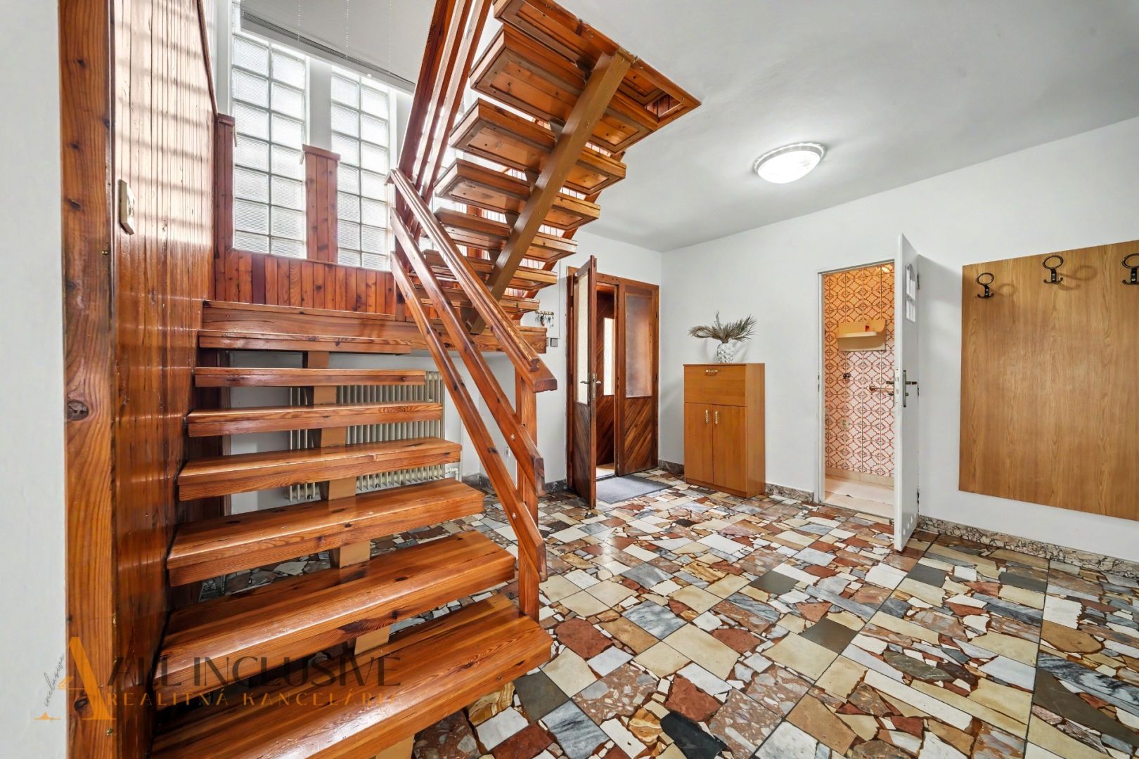External property image