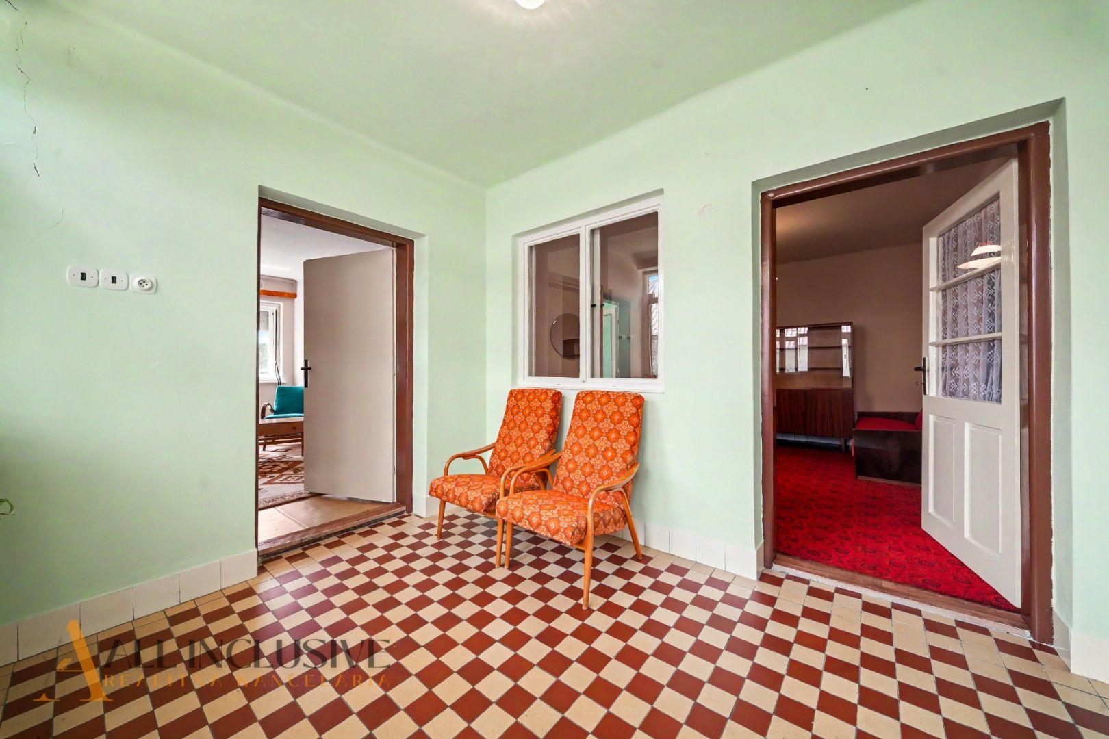 External property image