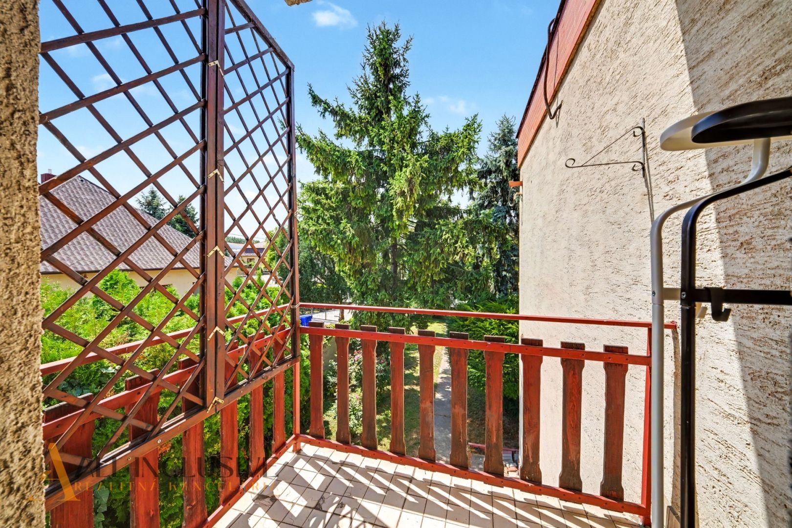 External property image