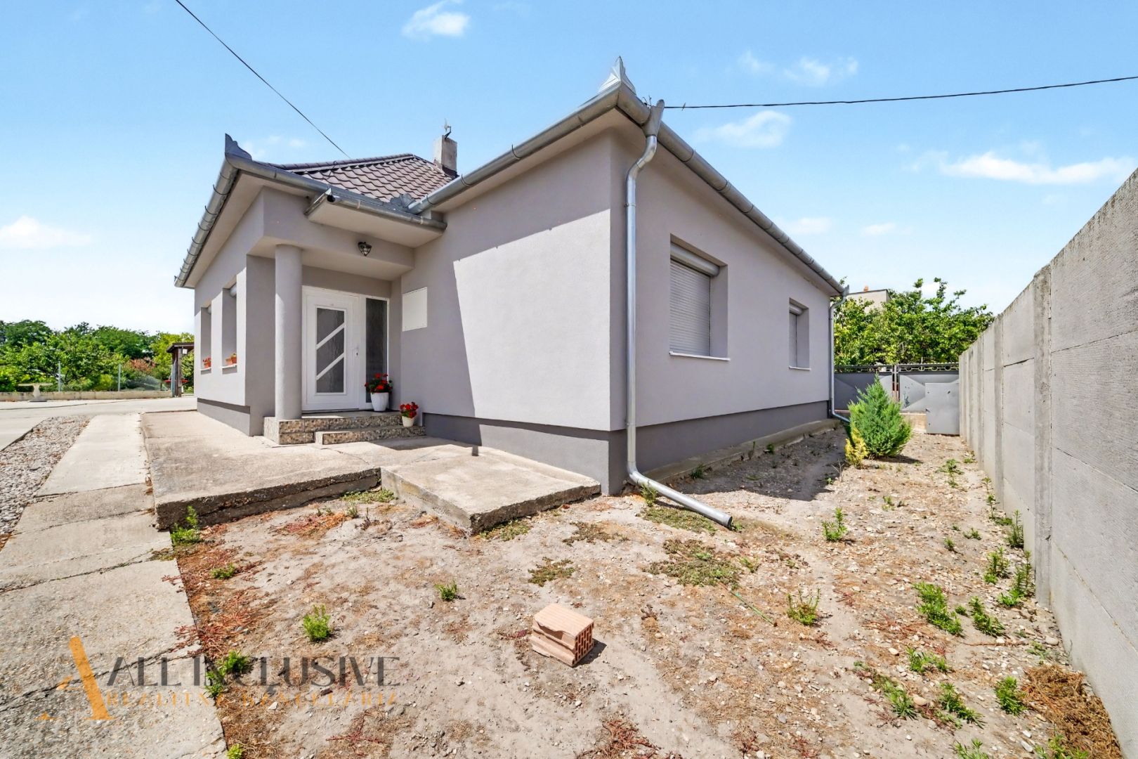 External property image