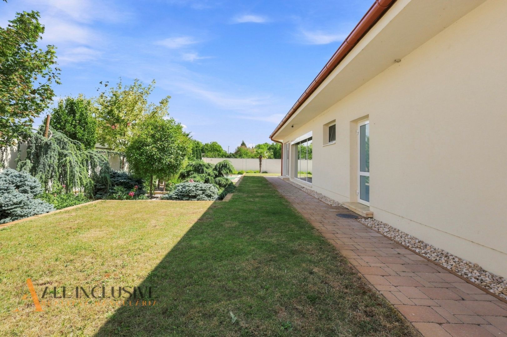 External property image