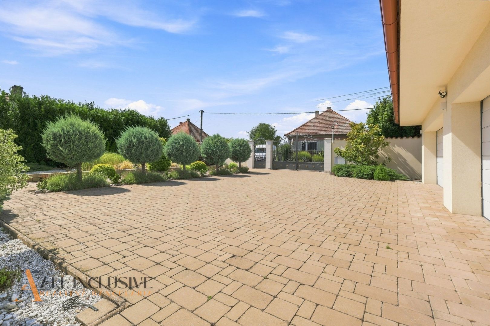 External property image
