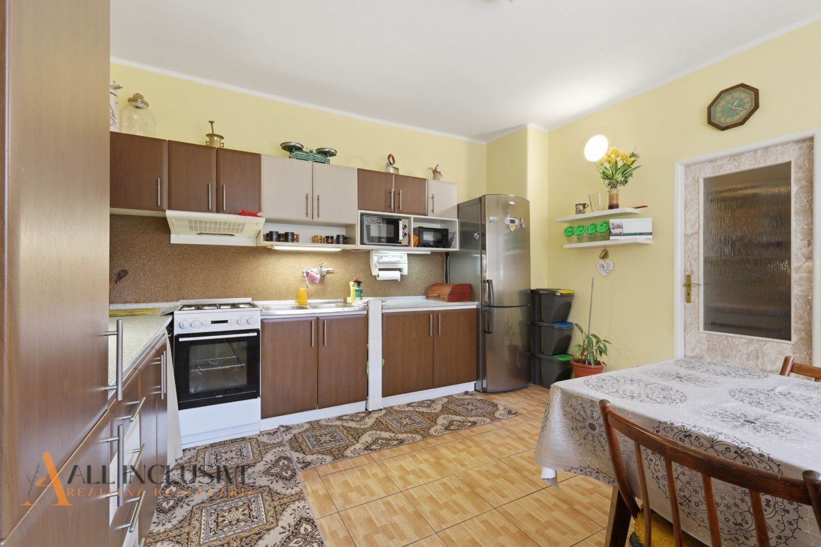 External property image