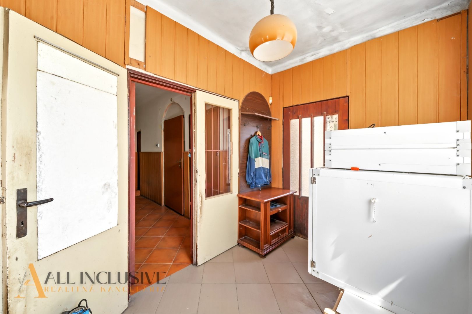 External property image
