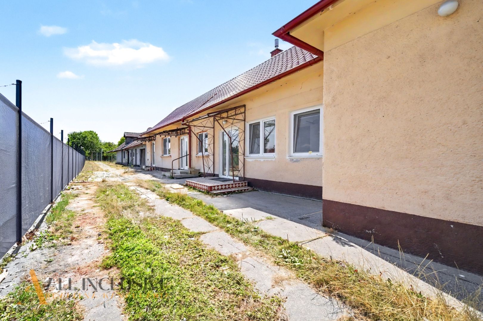 External property image