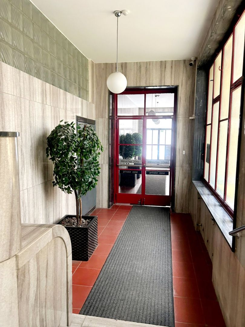 Elegantný dizajnový 101m2 zrekonštruovaný byt v absolútnom centre- top
